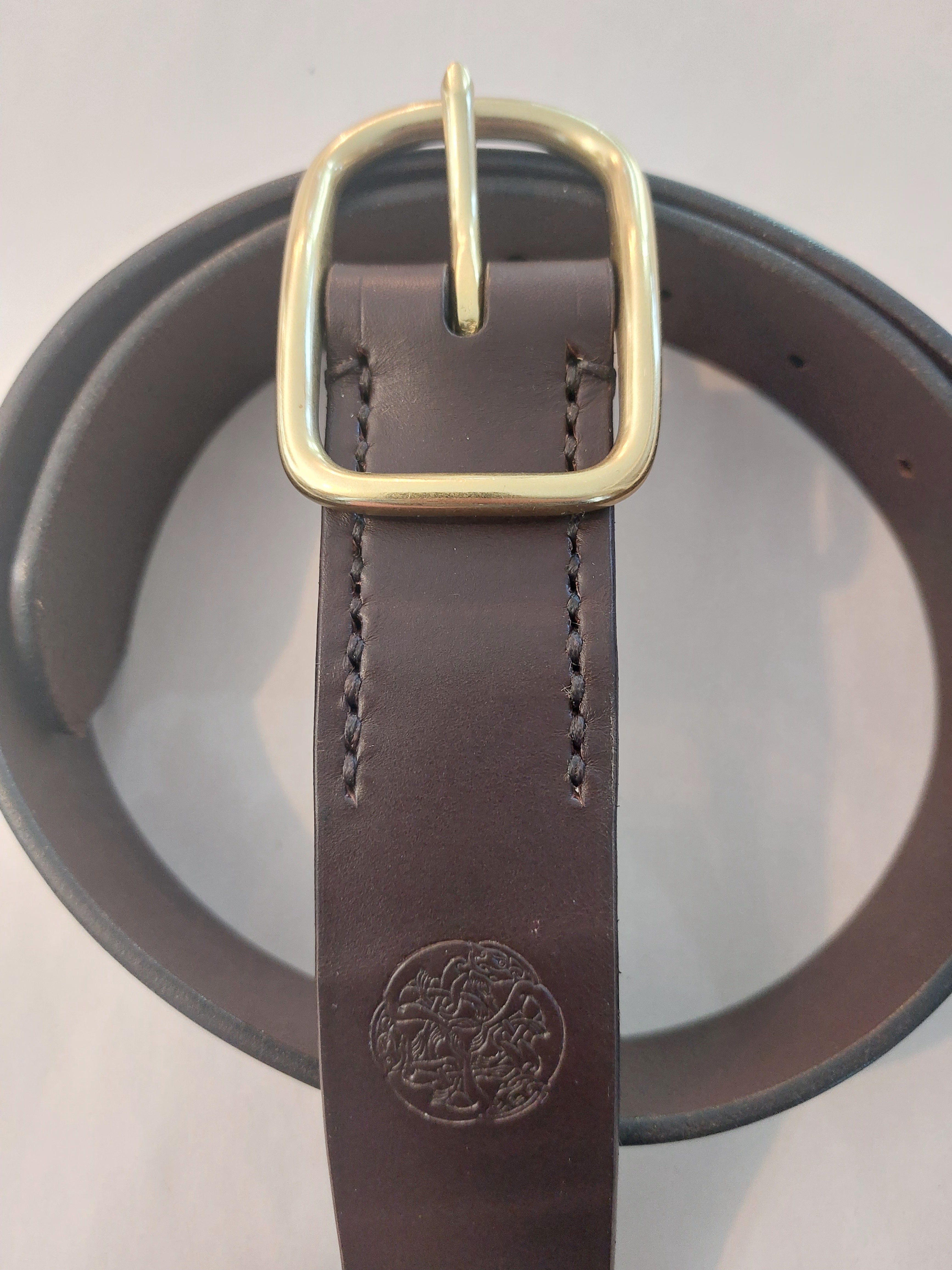 Brown Leather Belt - 46"/117cm handmade with brown leather, complete with the Albannach Crafts logo and a solid brass buckle.